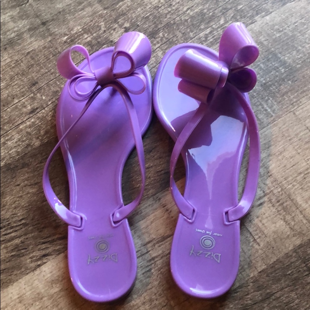 Dizzy Lounge Flip Flops